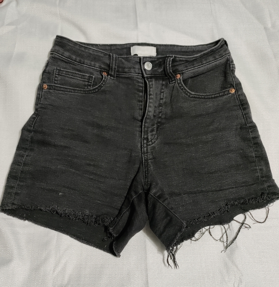 H&M High Waist Black Denim Frayed Hem Women's Shorts